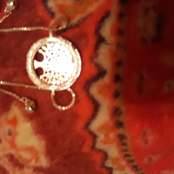 Elegant Rose GoldTree of Life Bracelet Adjustable NEW in package - Picture 7 of 9